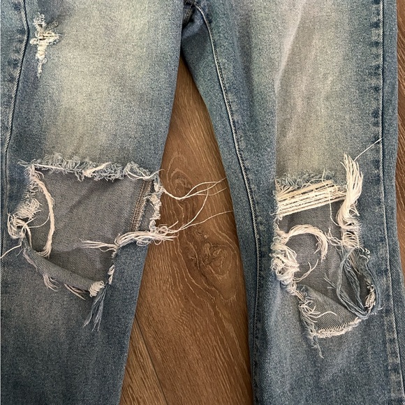 Cello Straight Leg Distressed Jeans Boyfriend Fit - Picture 4 of 7